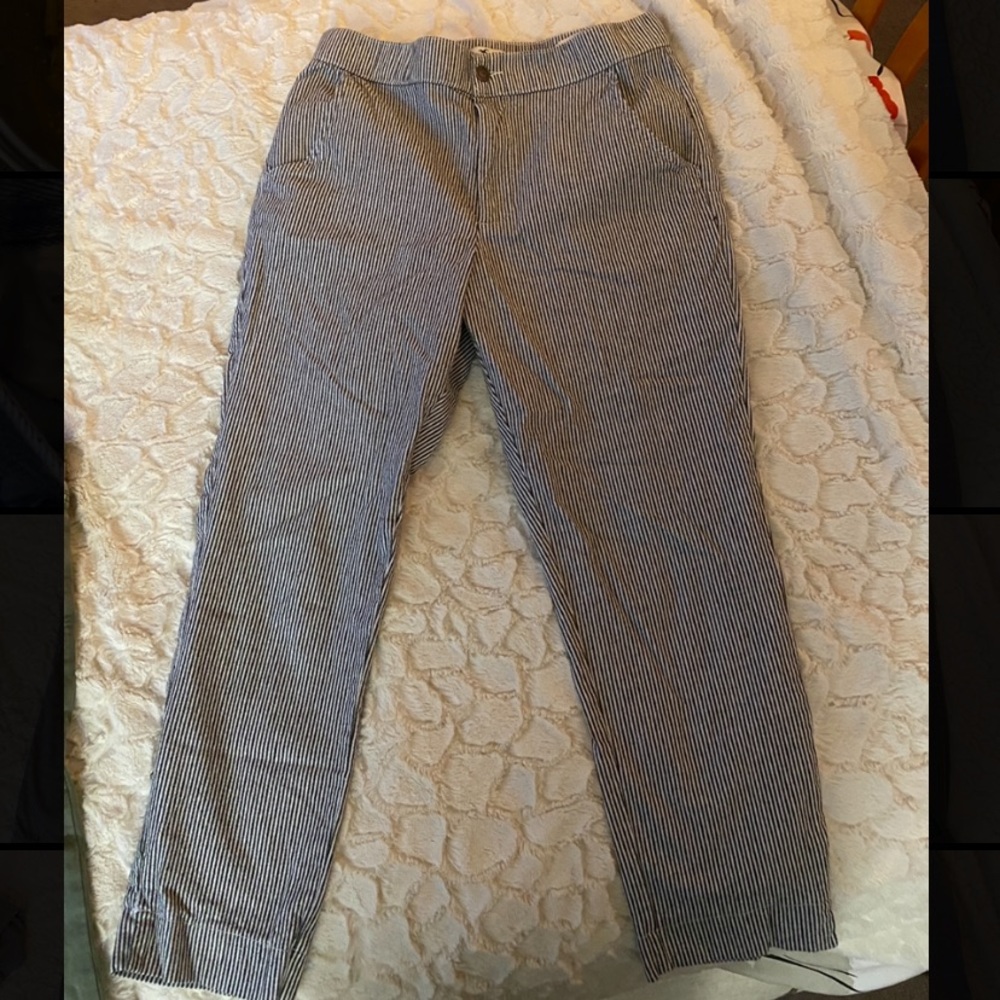 Hollister Size M Pants